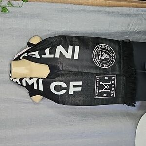 Interm Miami Inaugural Season Scarf Nwt-pink/black
